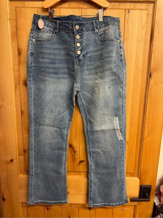 Denim - Classic High-Rise Button-Fly Women’s Cropped Jeans